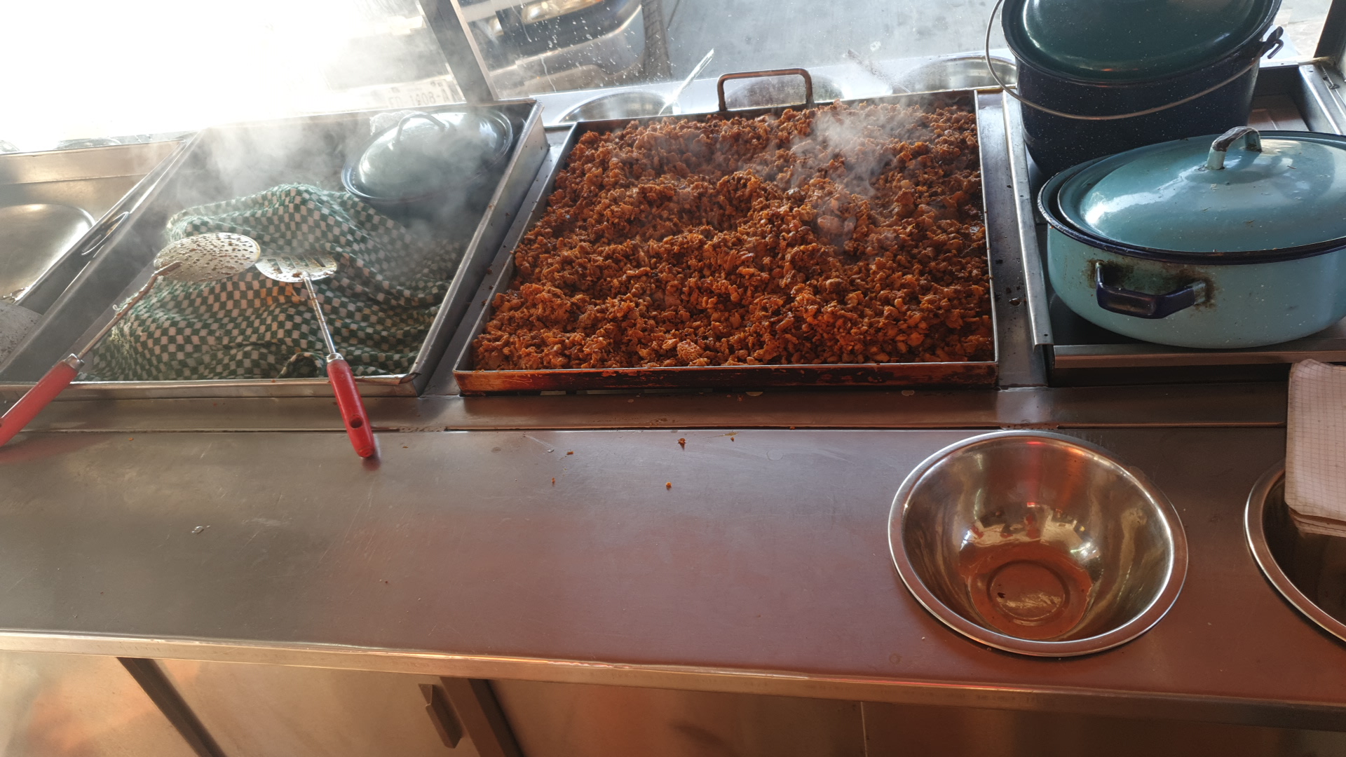 Restaurante y taqueria larios image 1