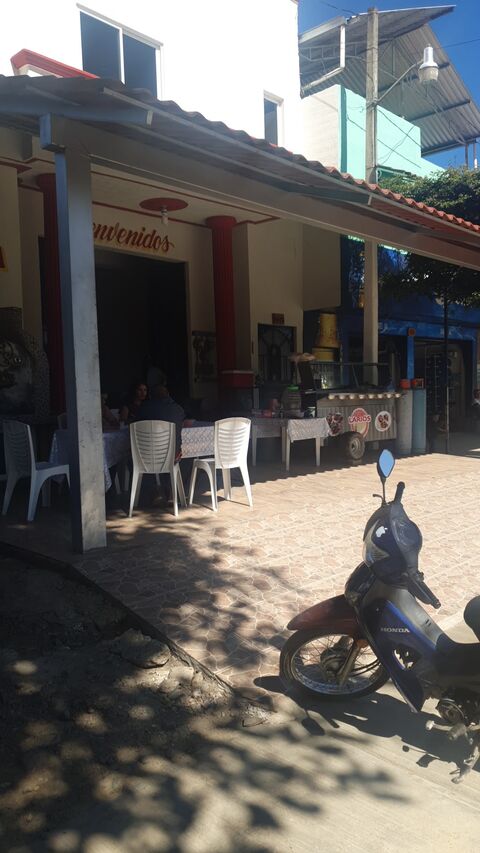 Restaurante y taqueria larios image 5