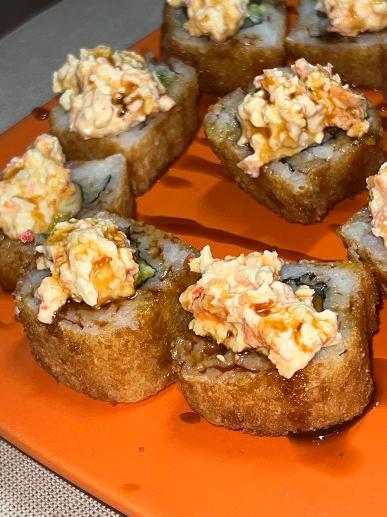 Antojitos mexicanos 3/ sushi roll image 9