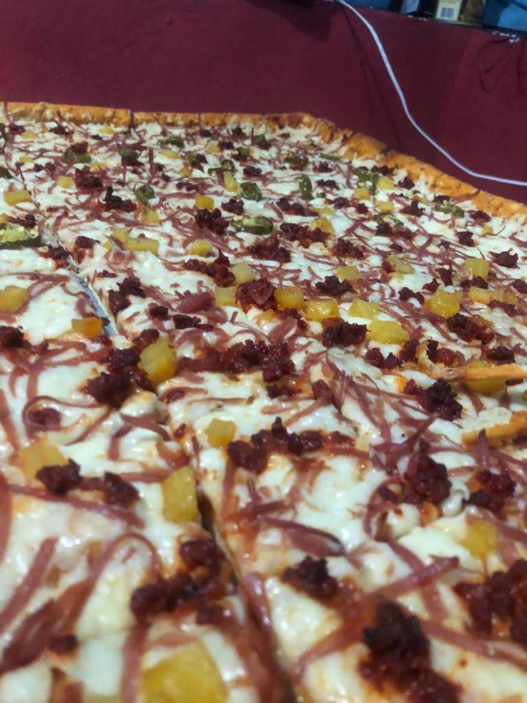 Mina's Pizzas image 1