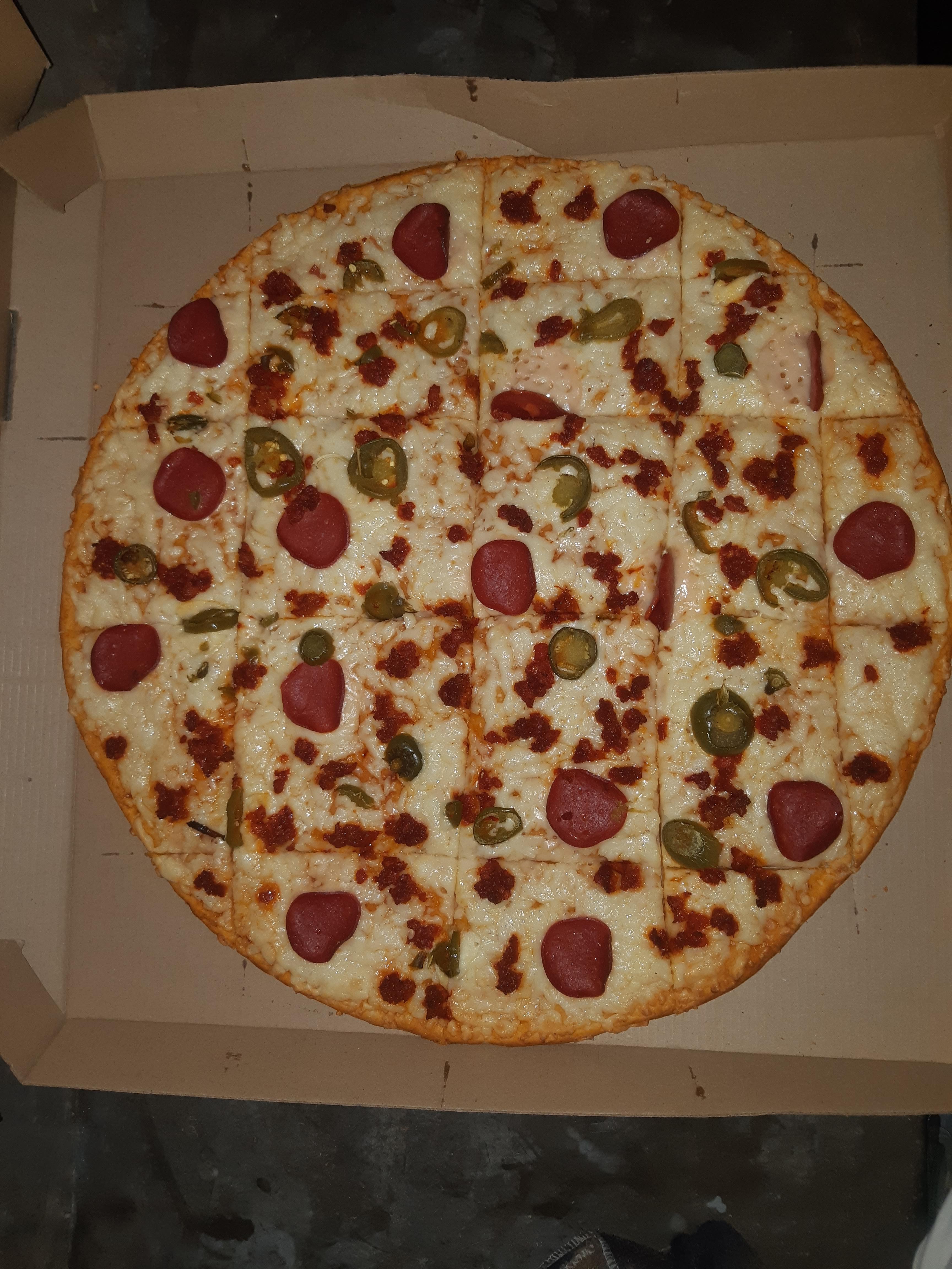 Mina's Pizzas image 2