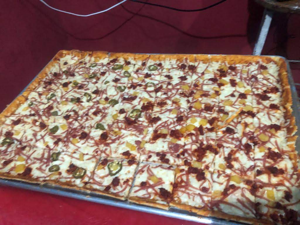 Mina's Pizzas image 7