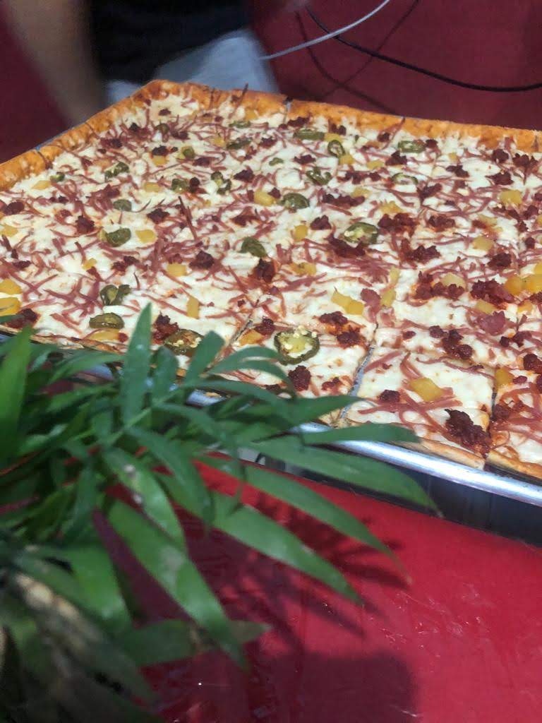 Mina's Pizzas image 10