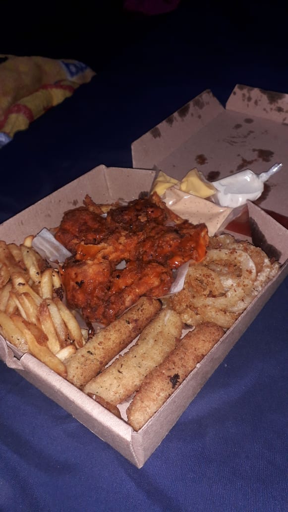 250 GRADOS pizzería image 3