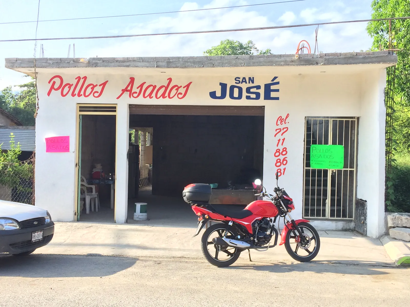 POLLOS ASADOS SAN JOSÉ image 1