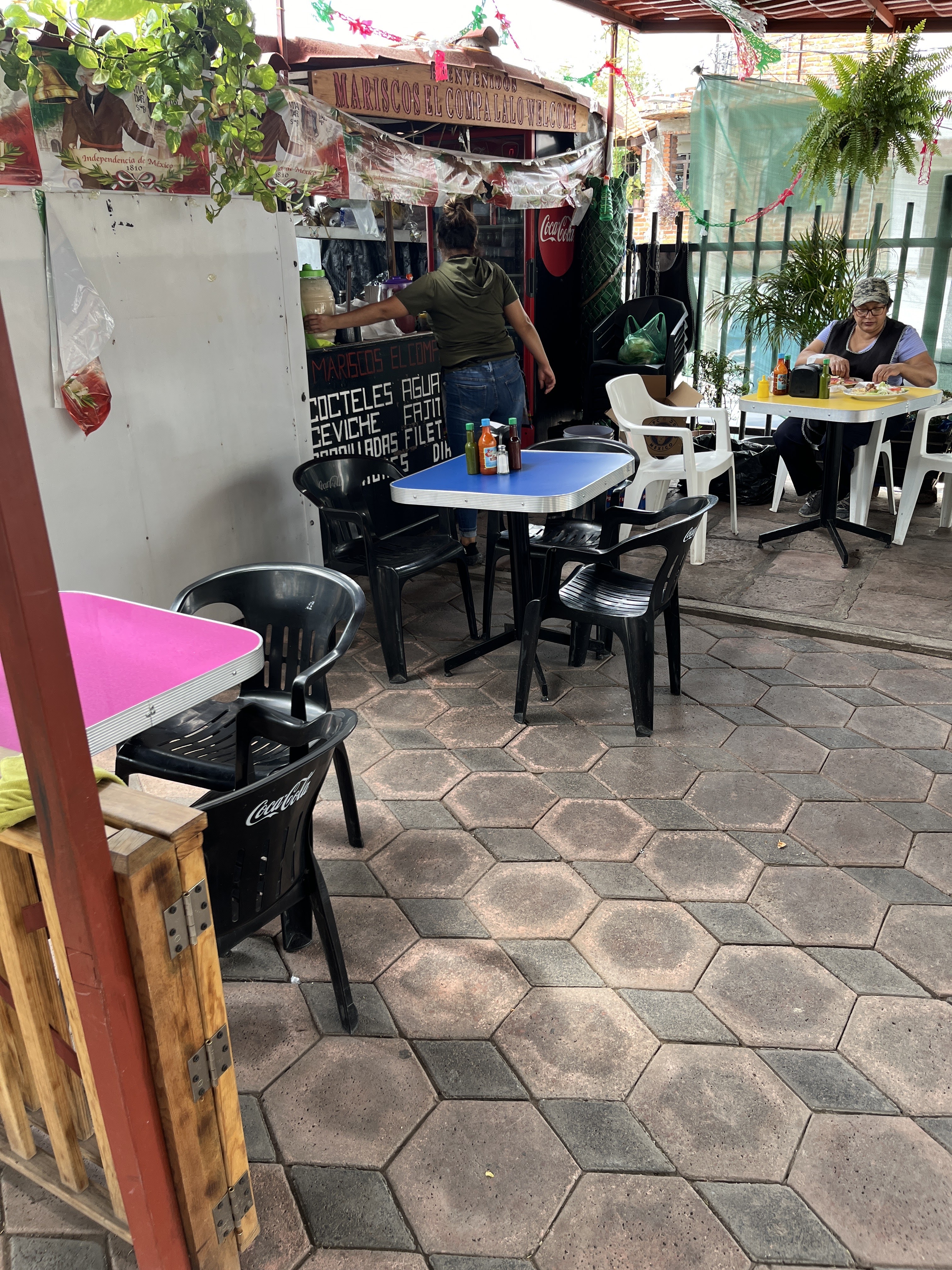 MARISCOS El Compa LALO image 4