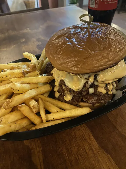 Burger House image 1