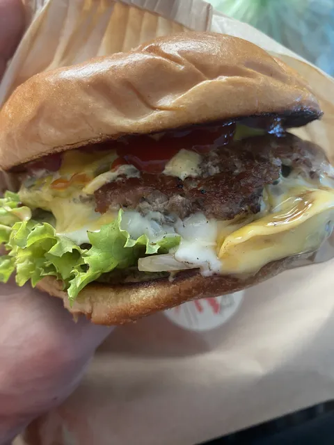 Burger House image 2