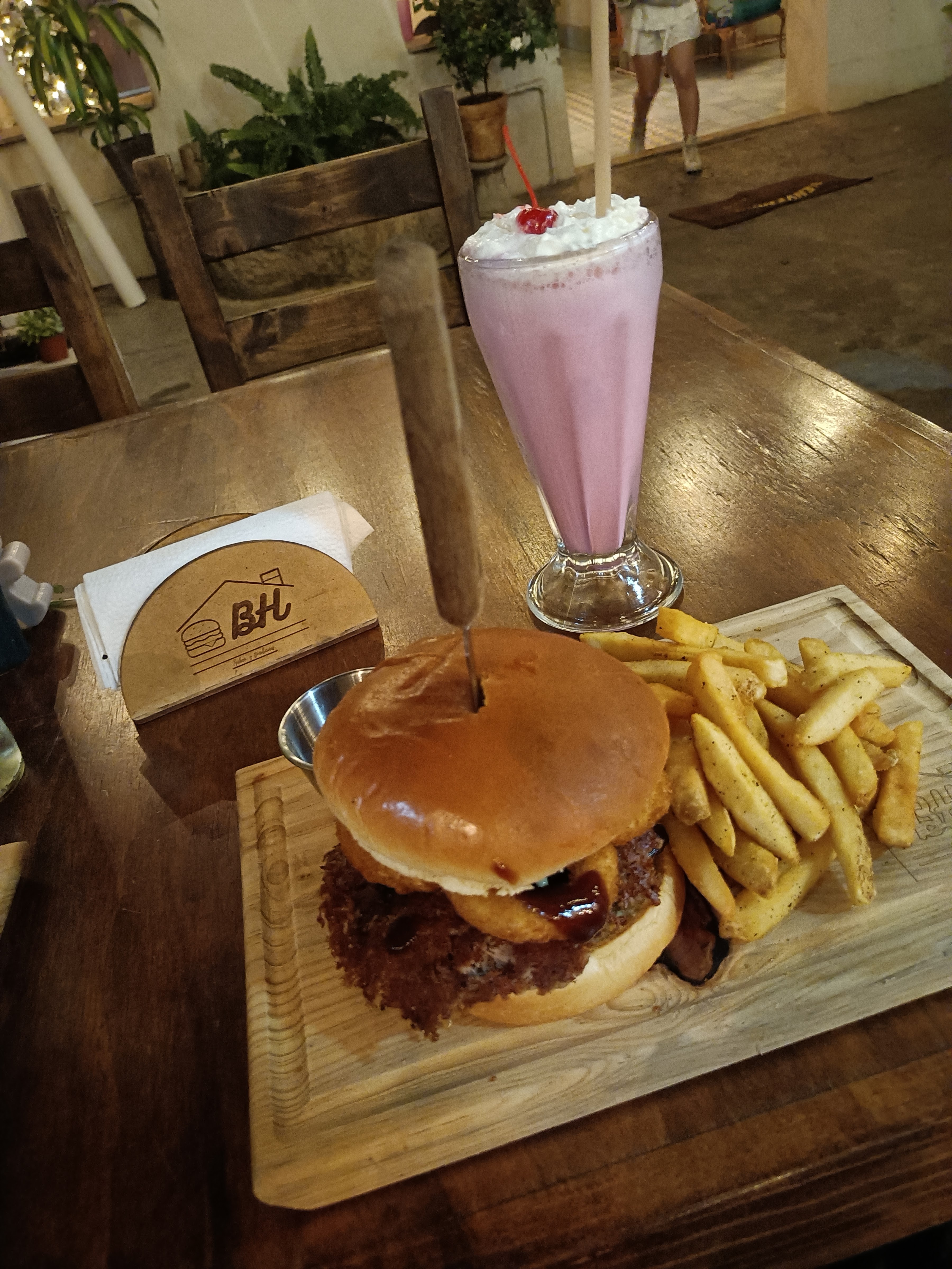 Burger House image 3