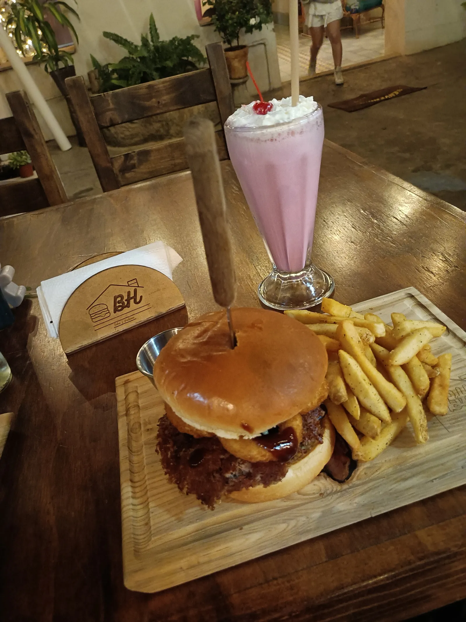 Burger House image 3
