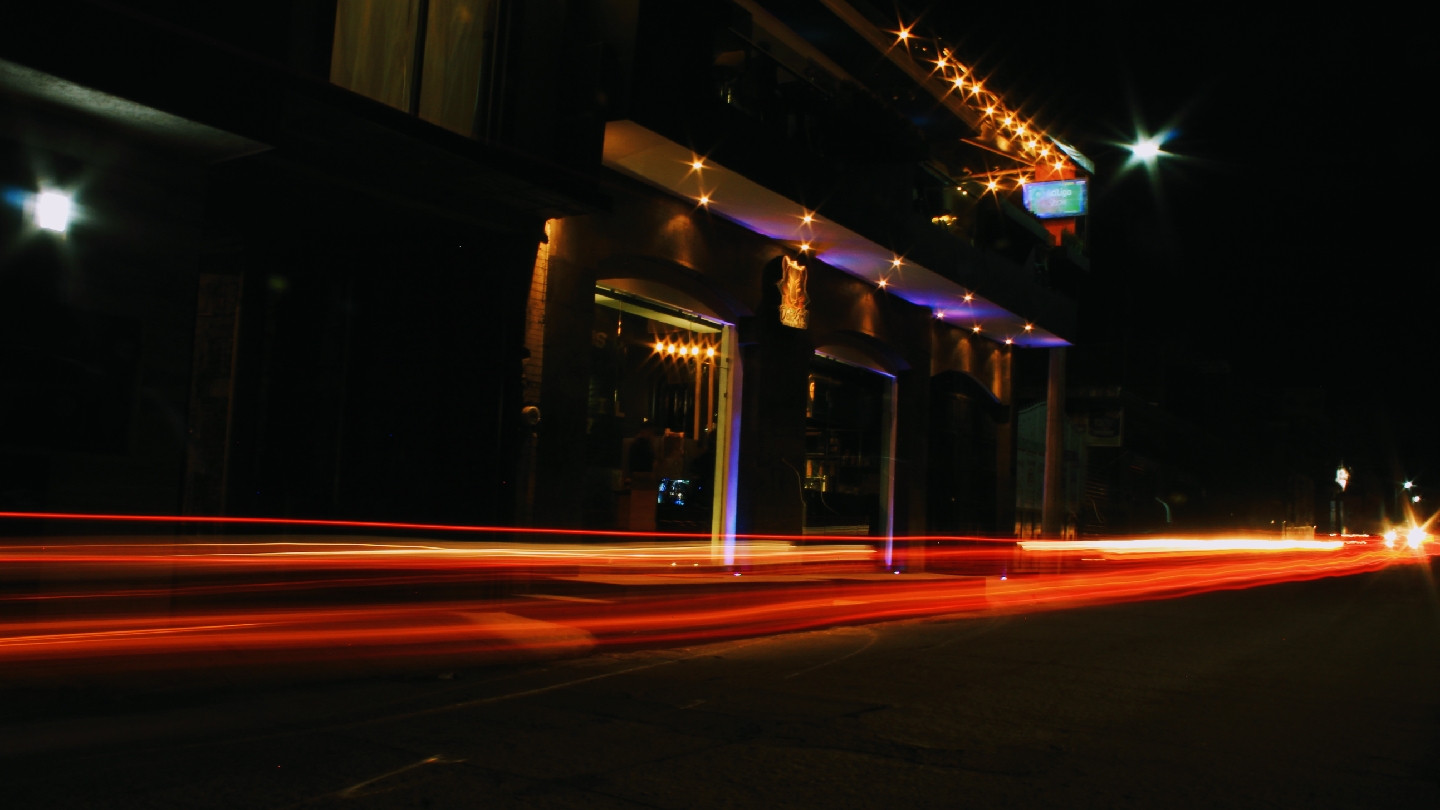 Deli Grill 7-27 Cocina Bar image 3