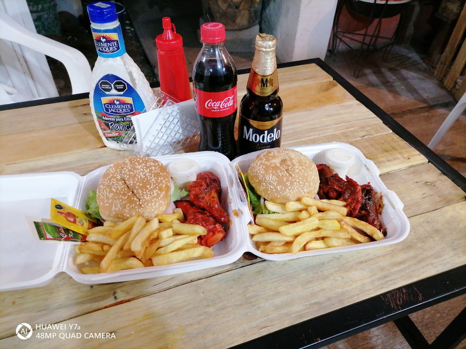 ALITAS Y MICHELADAS R & L image 2