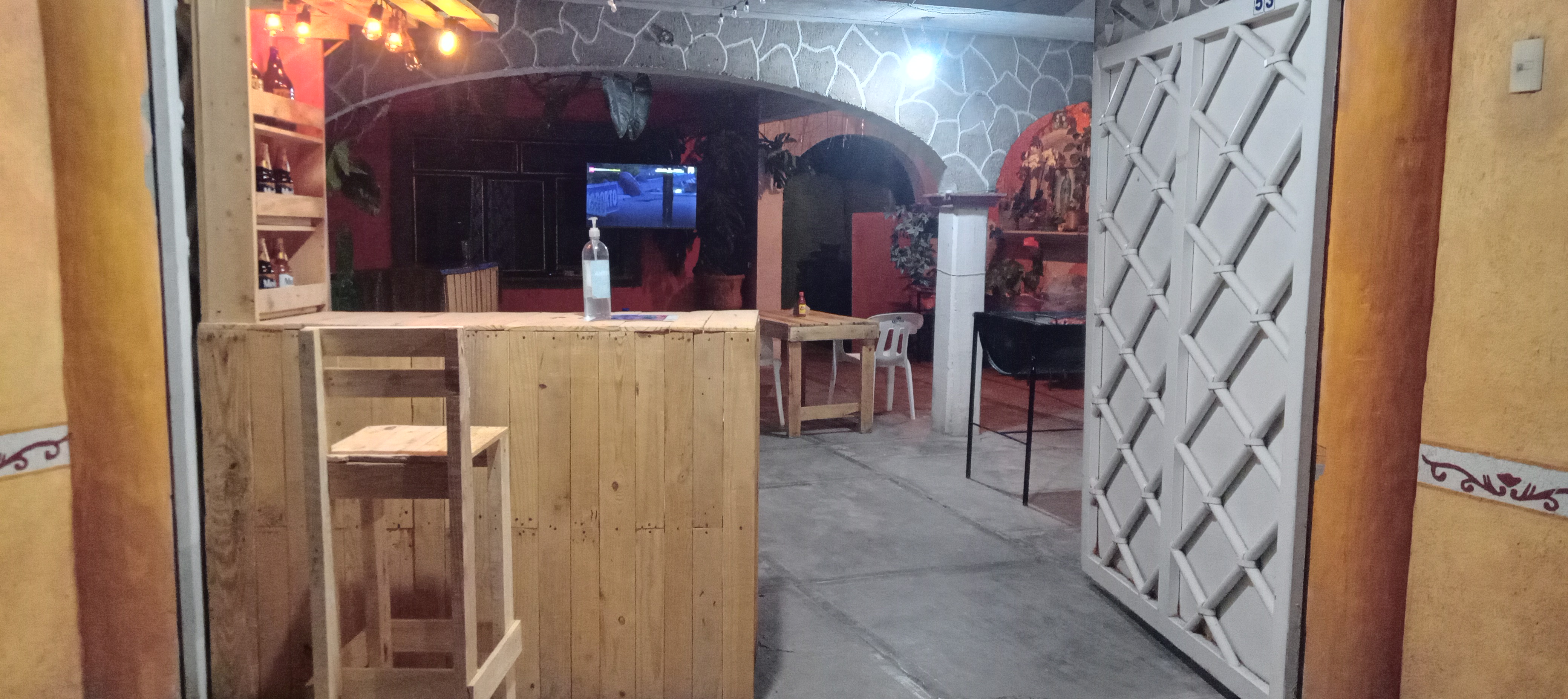 ALITAS Y MICHELADAS R & L image 7