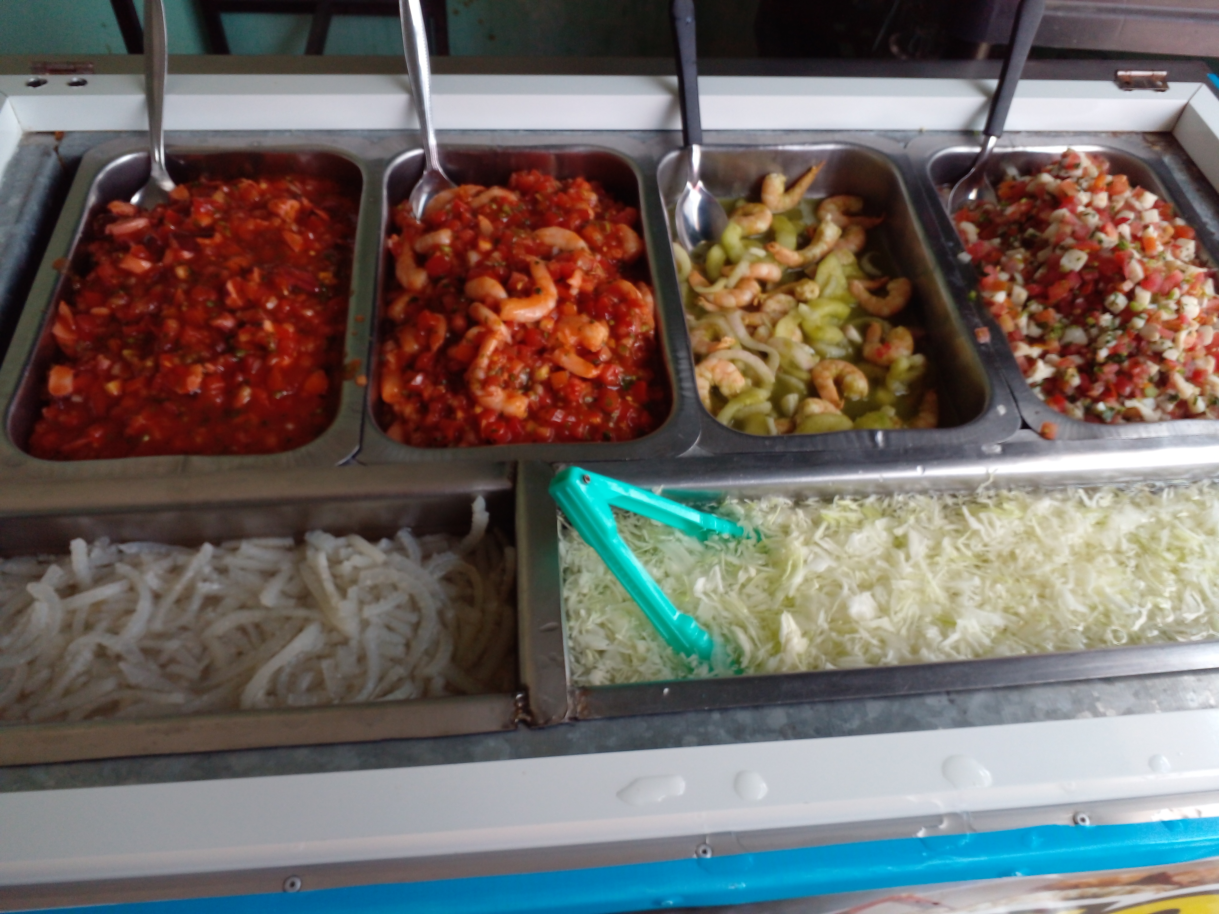 Tostadas y mariscos " El Chuy " image 3