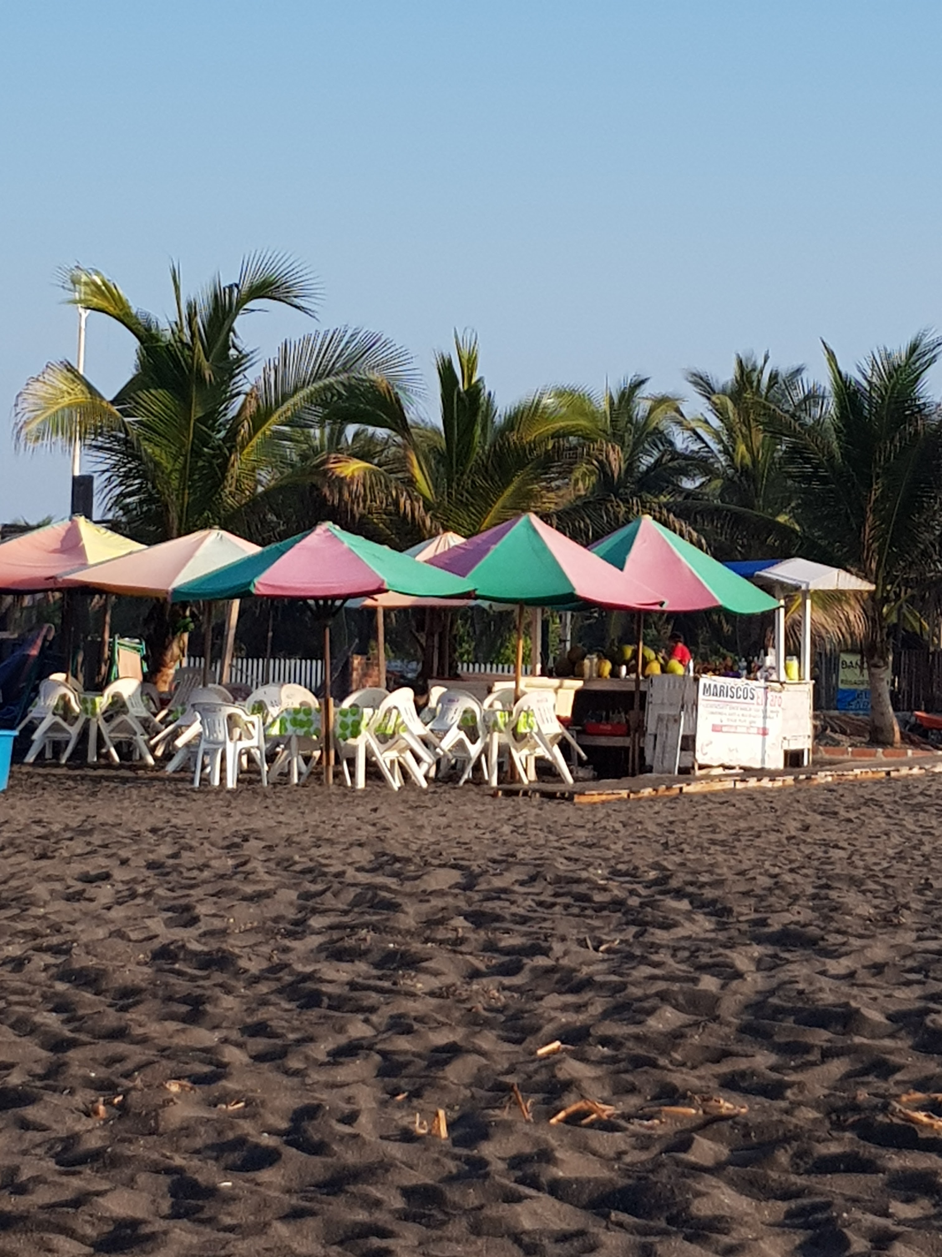 Mariscos "Playa Cuyutlan" image 4