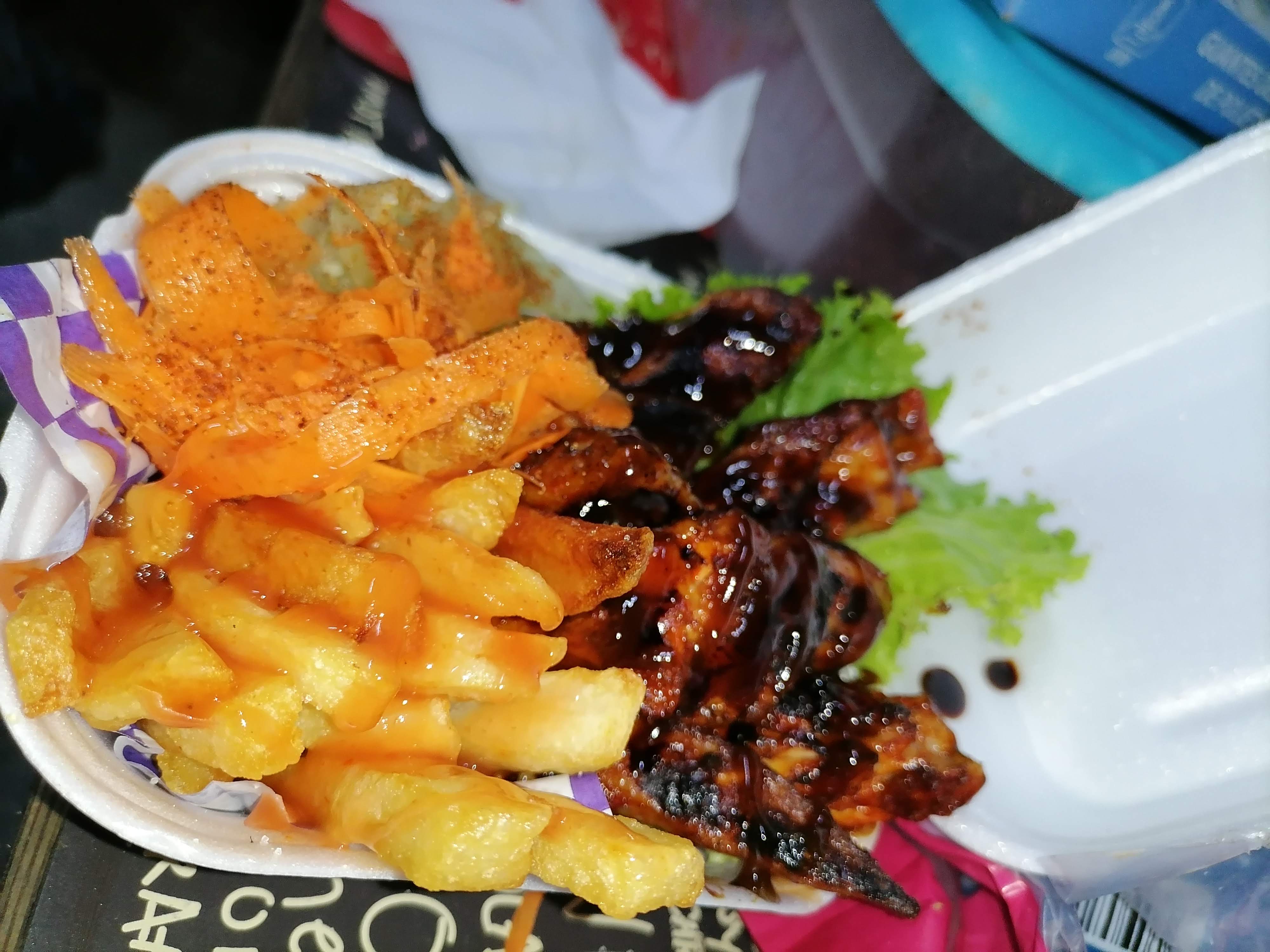 Alitas “El Arbolito” image 2