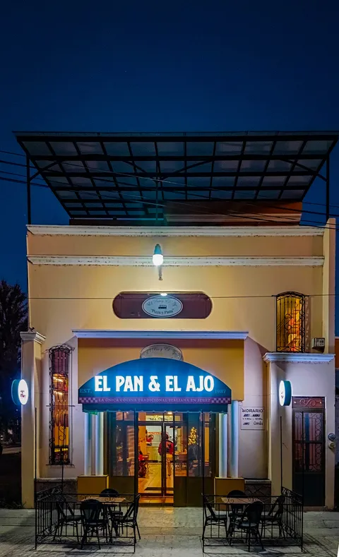 El Pan y El Ajo image 3
