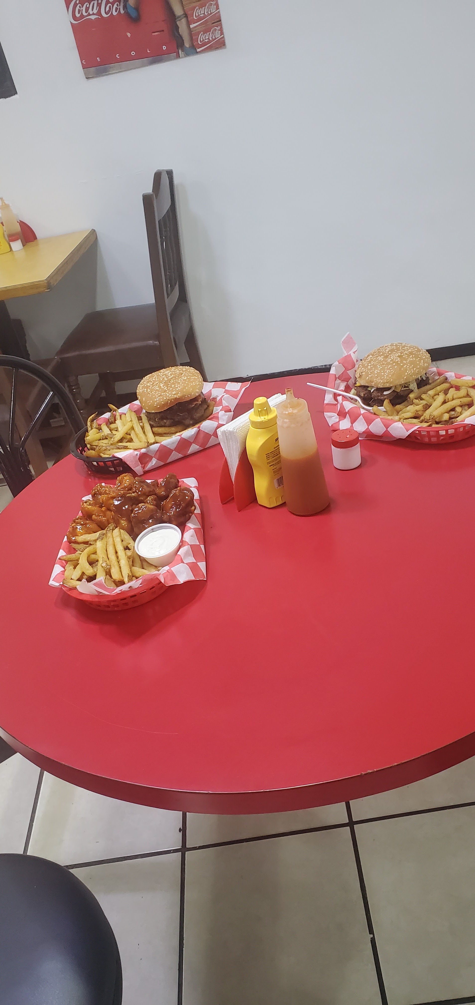 Walas Burger image 10