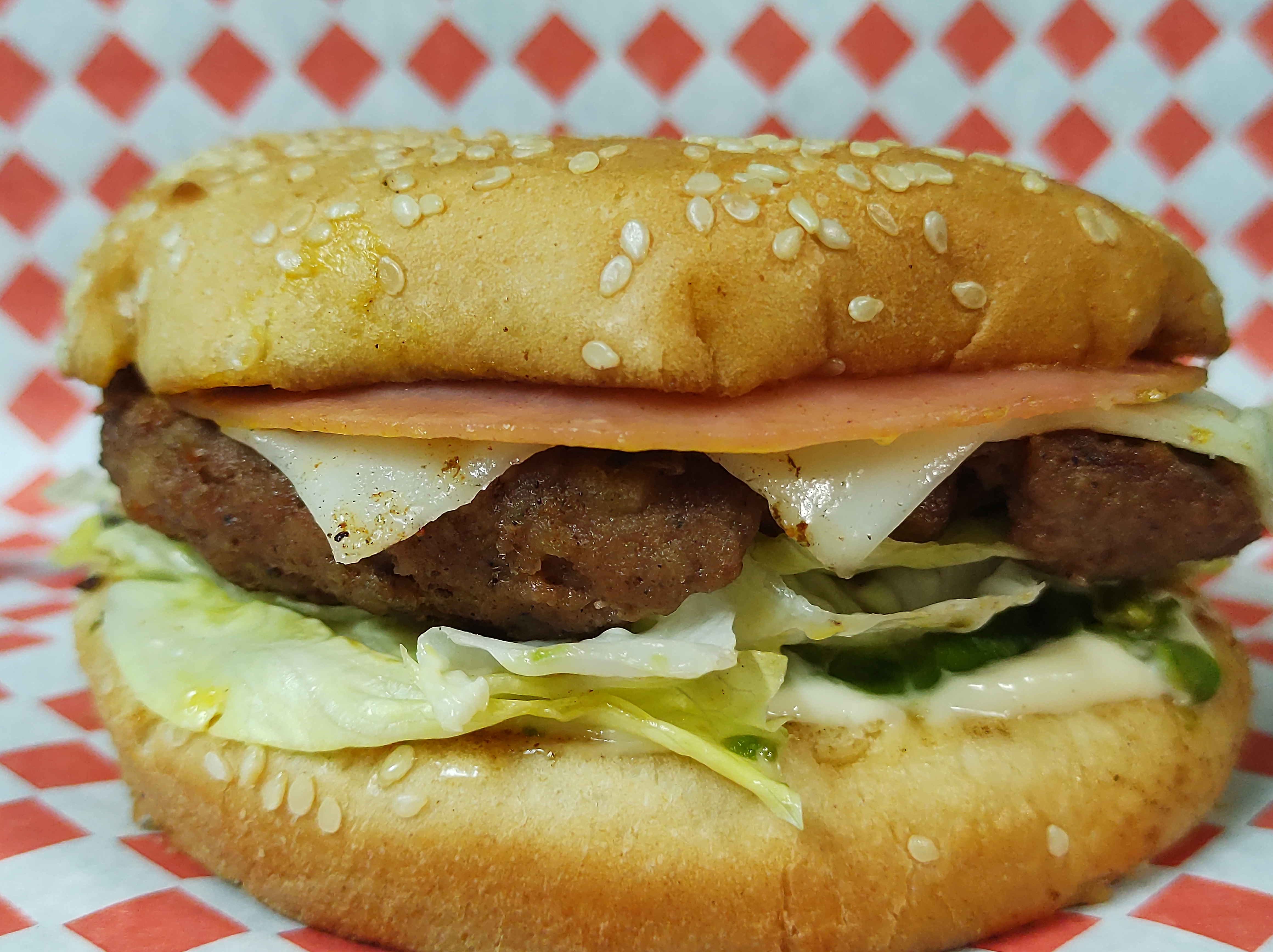 BON LESS BON image 2