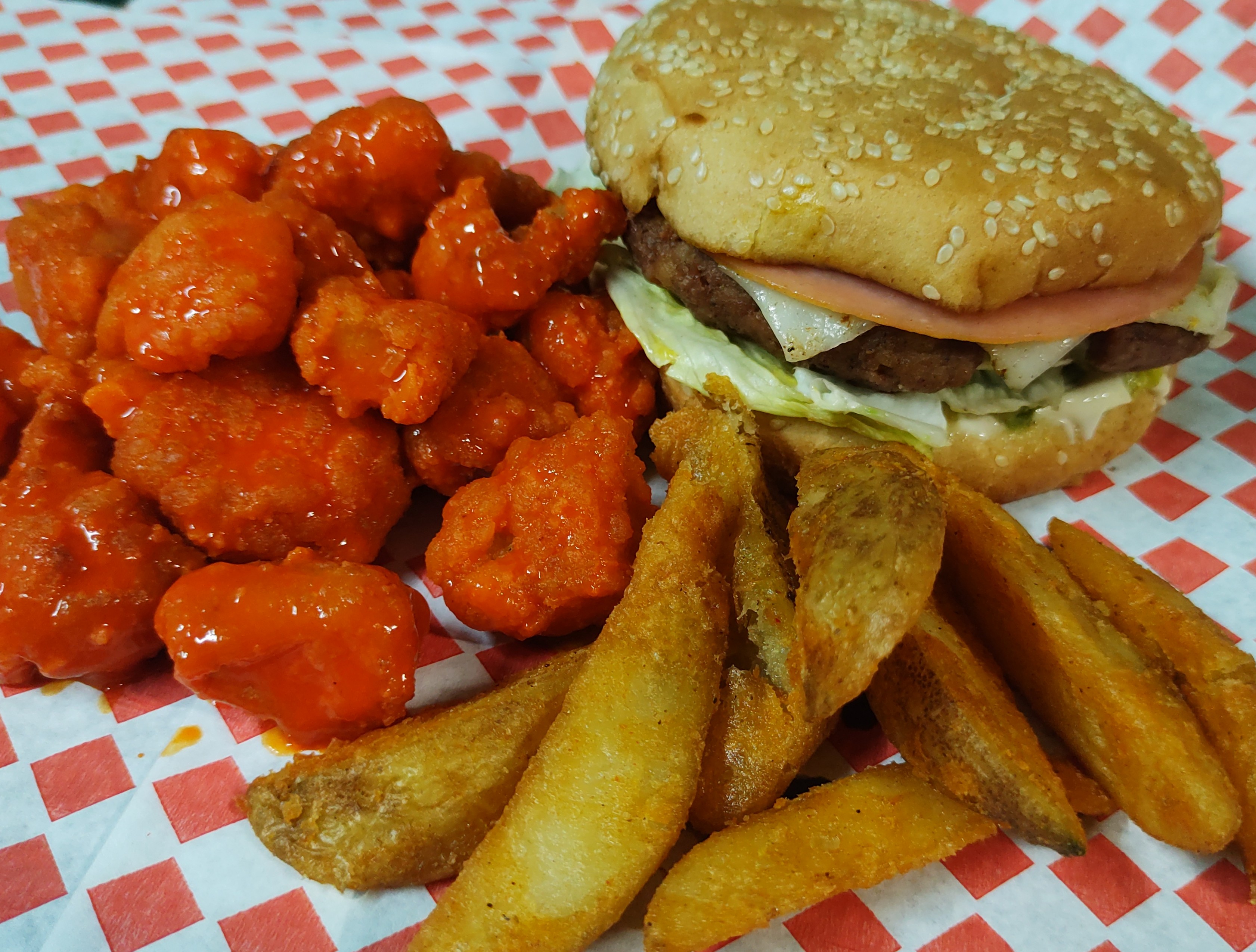 BON LESS BON image 6