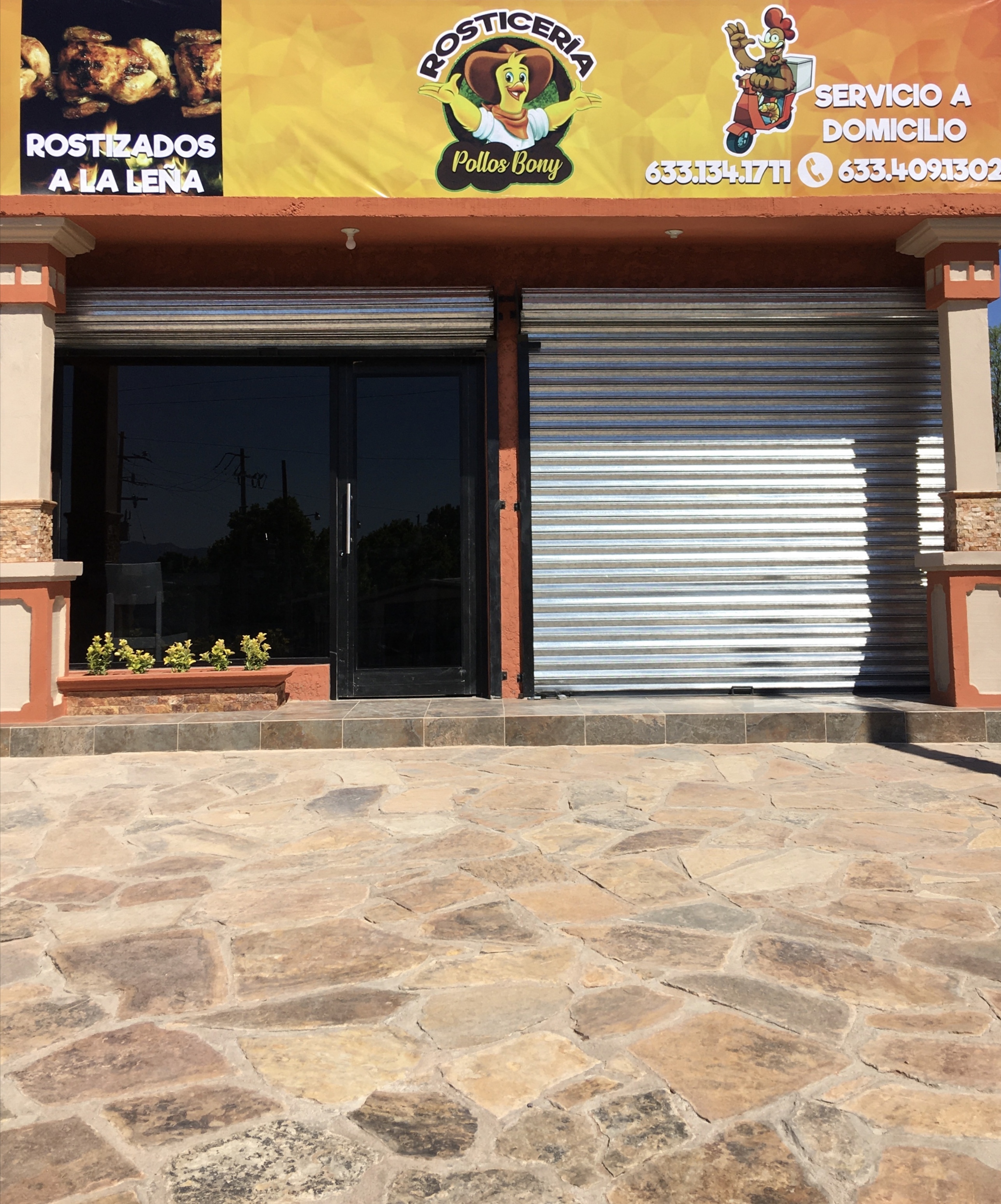 Rosticeria pollos bony image 4