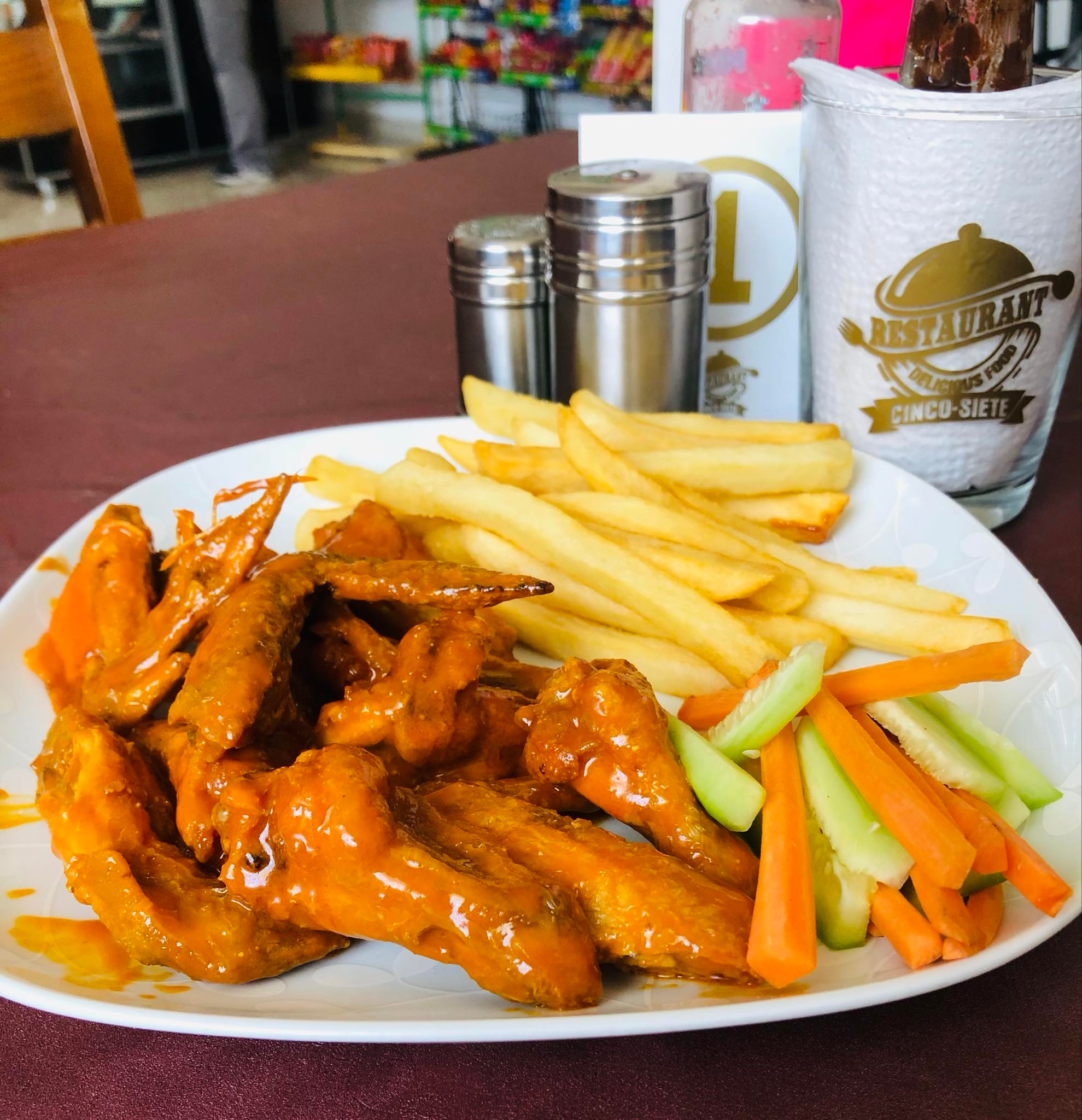 Restaurante bar cinco siete image 6