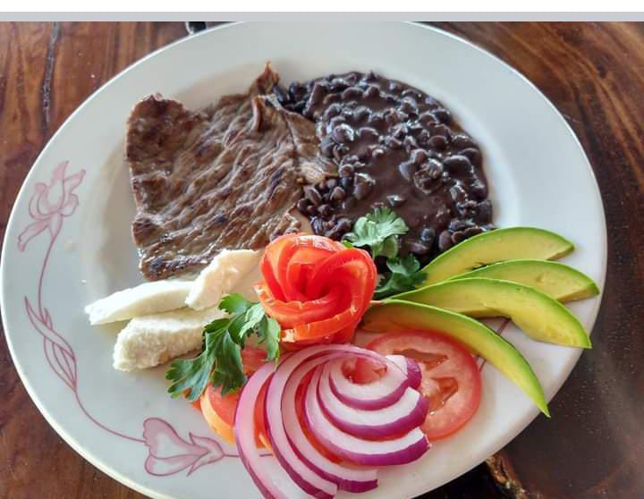 COMEDOR JUQUILITA image 2