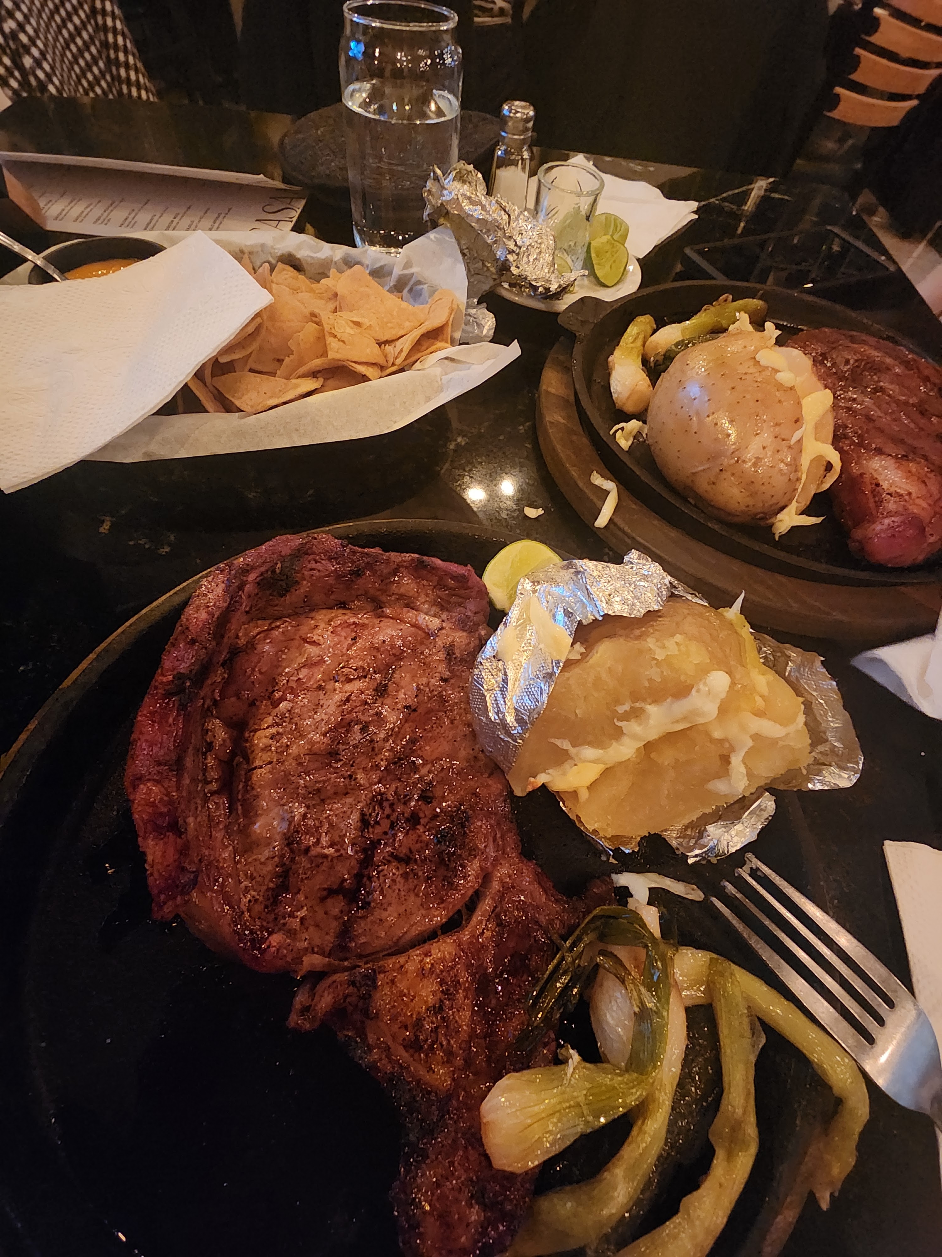 Casamayor Steakhouse image 3