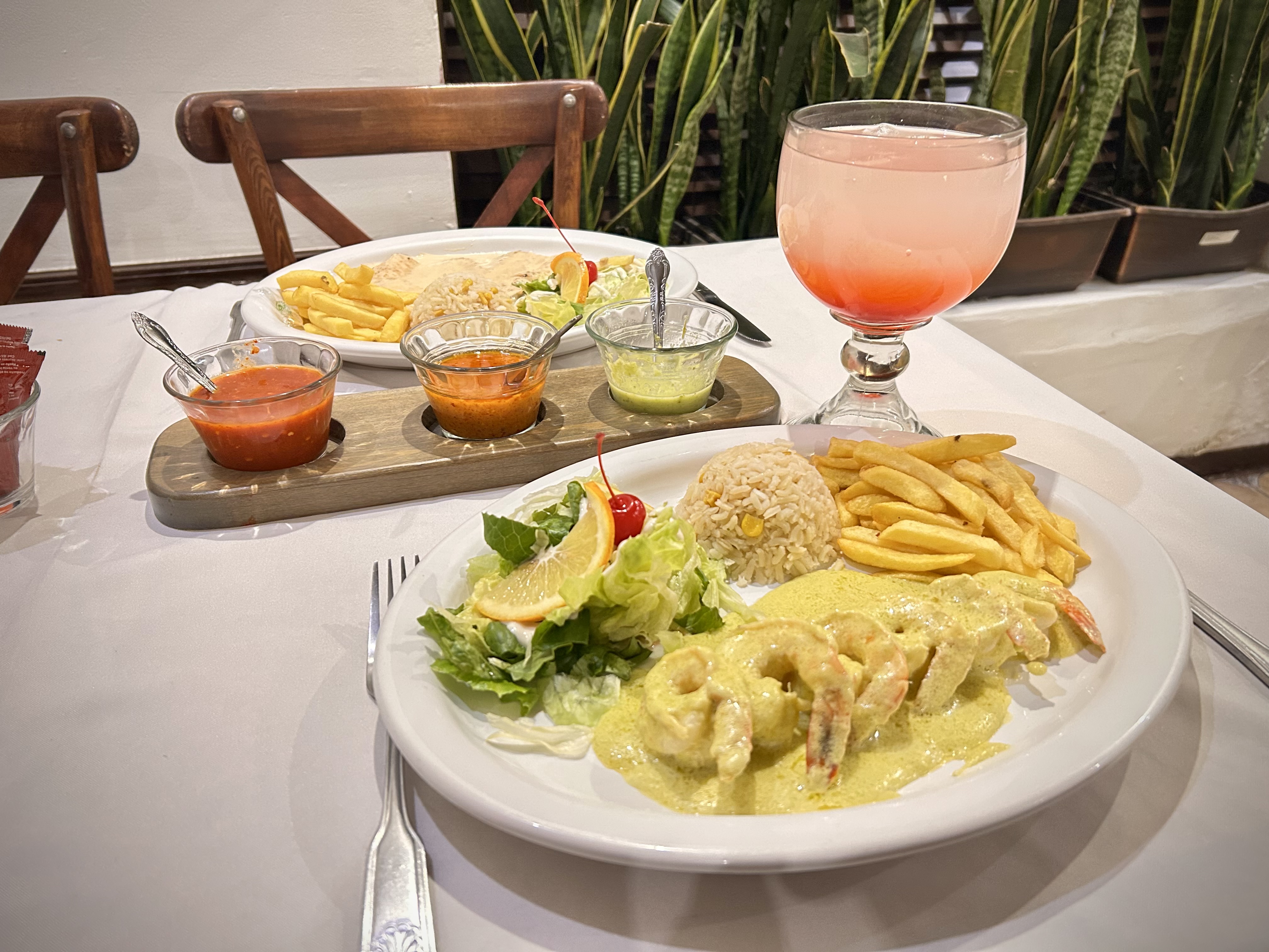 ST. CRUZ RESTAURANTE MAR & GRILL image 2