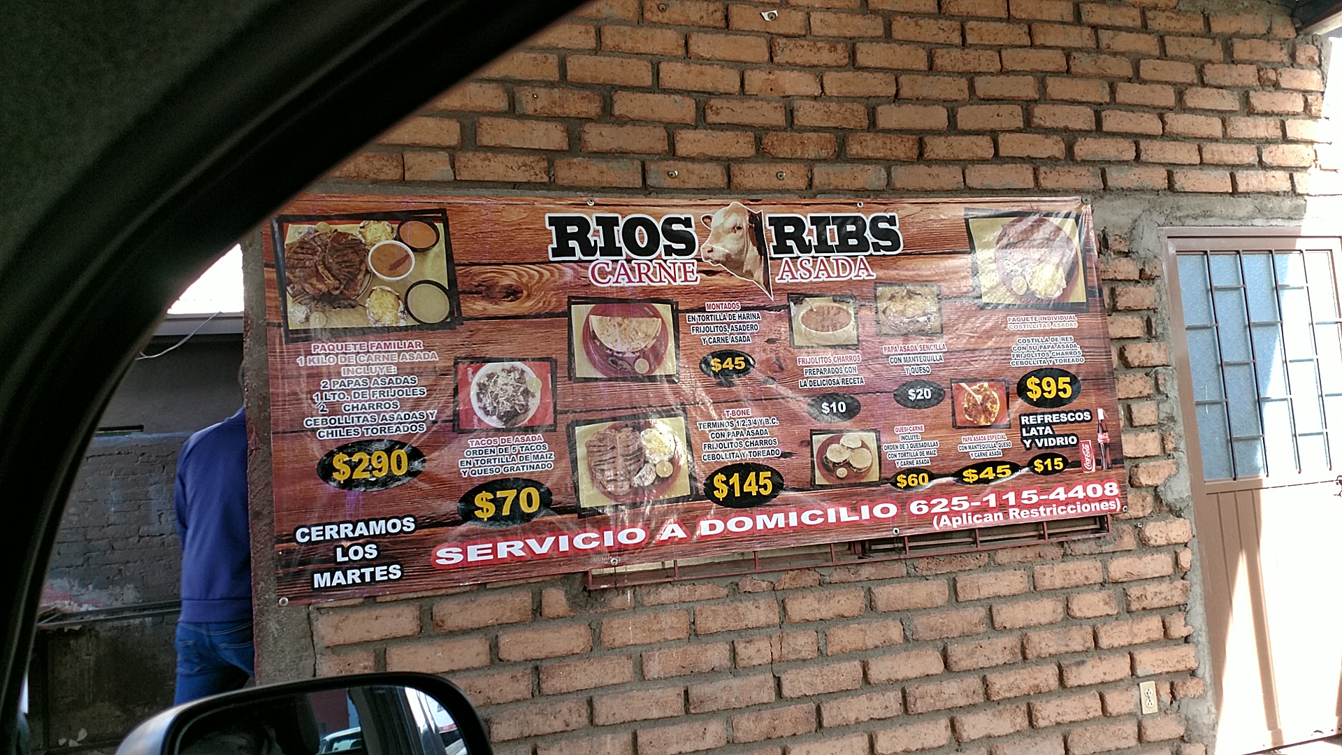 Rios Ribs image 4