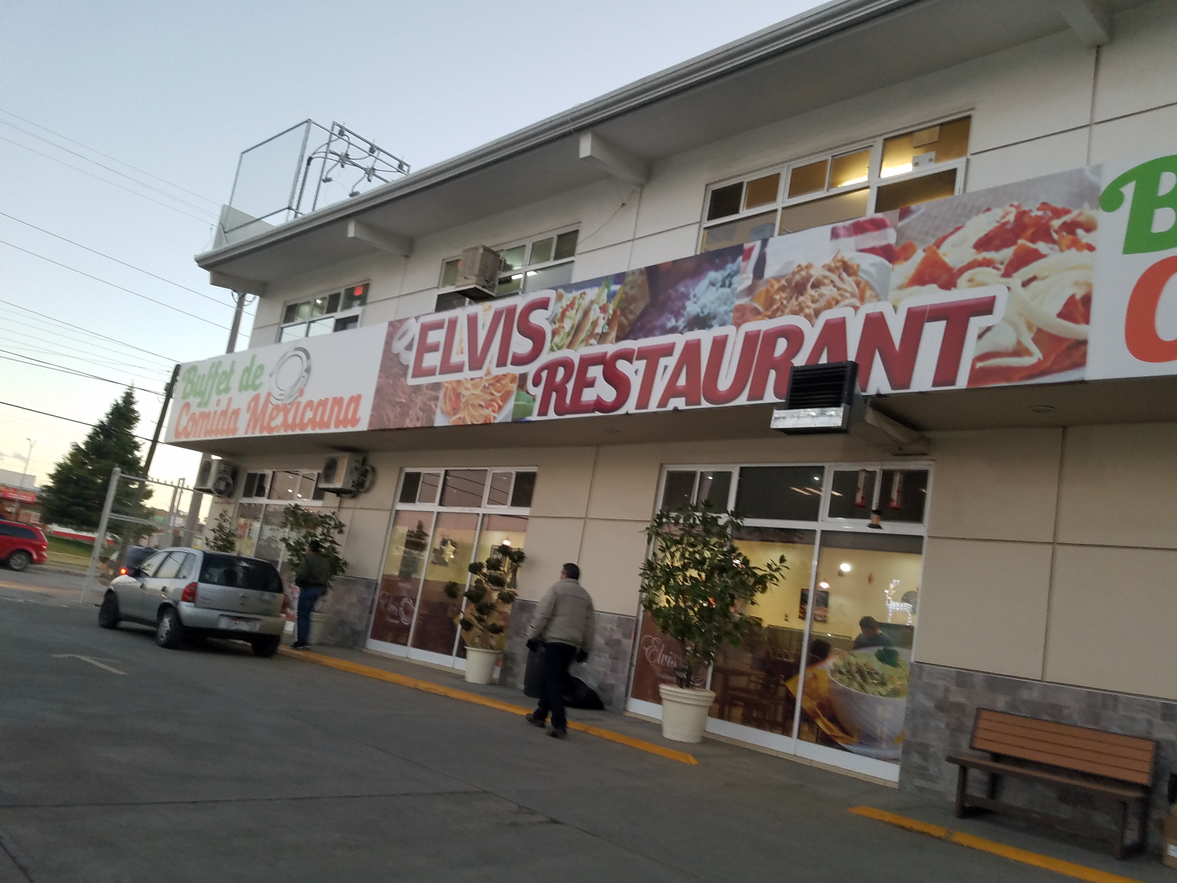 Elvis Restaurante Buffet Comida Mexicana image 5