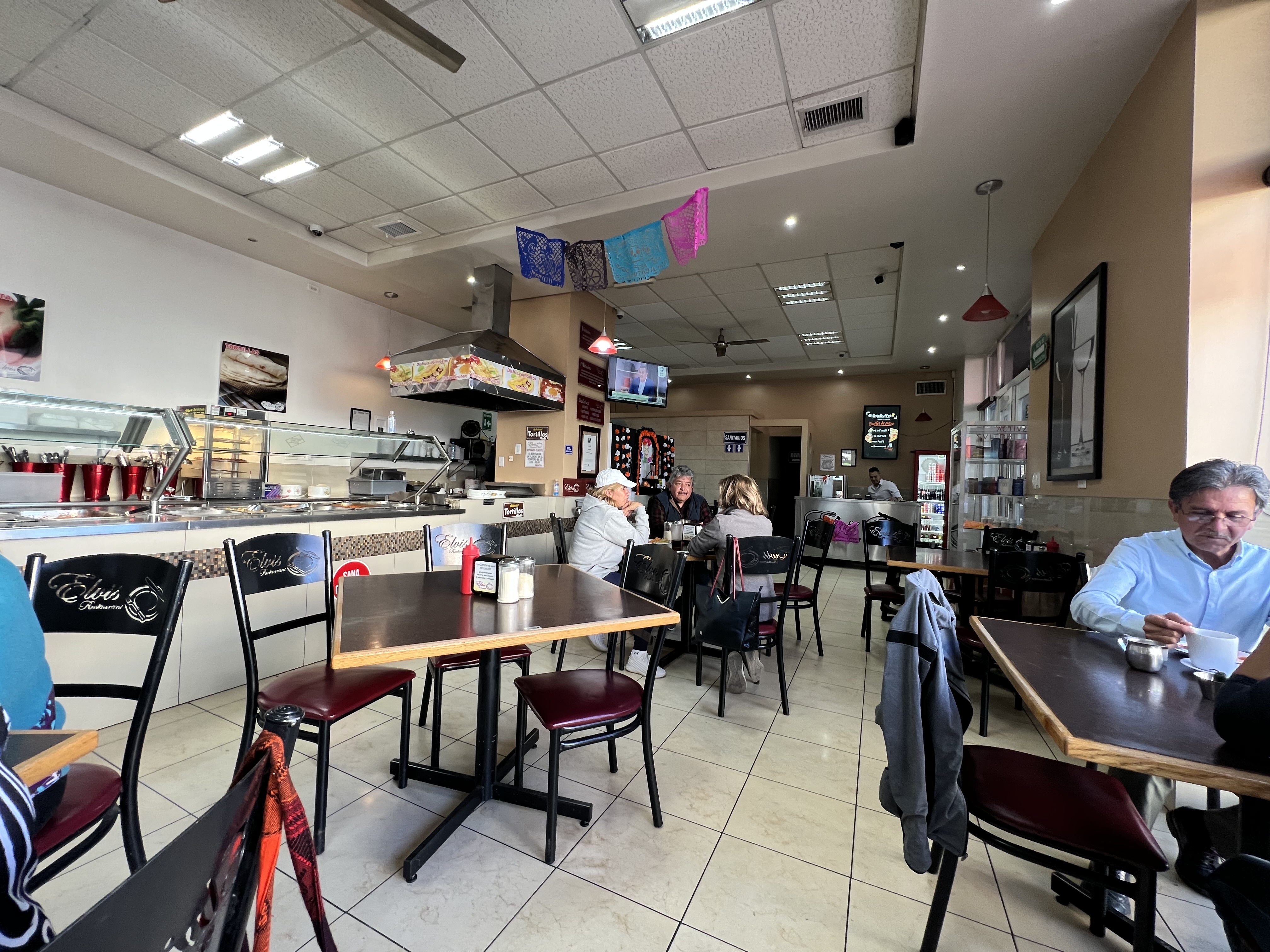 Elvis Restaurante Buffet Comida Mexicana image 6