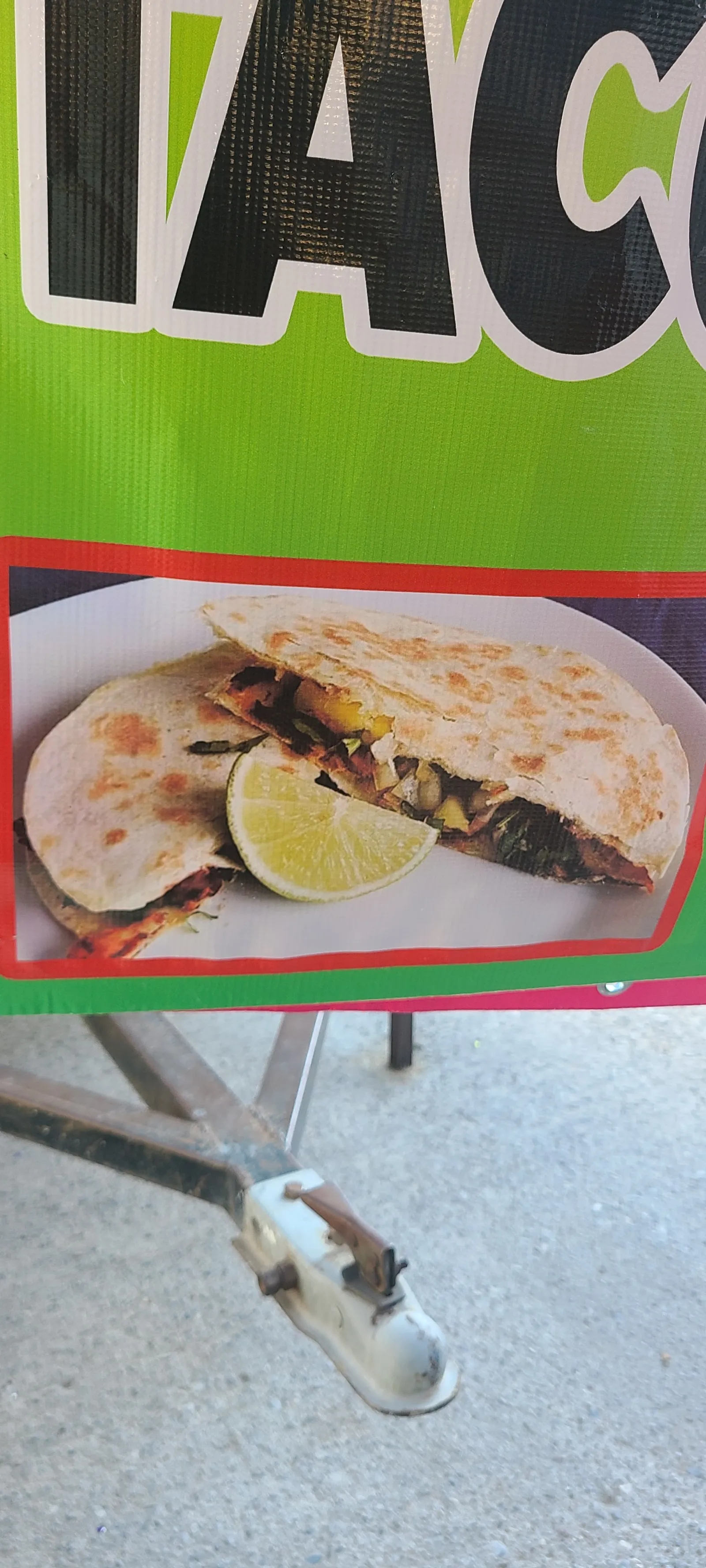 Sazon Huasteco Y Tacos "Los 3 Carnales" image 8