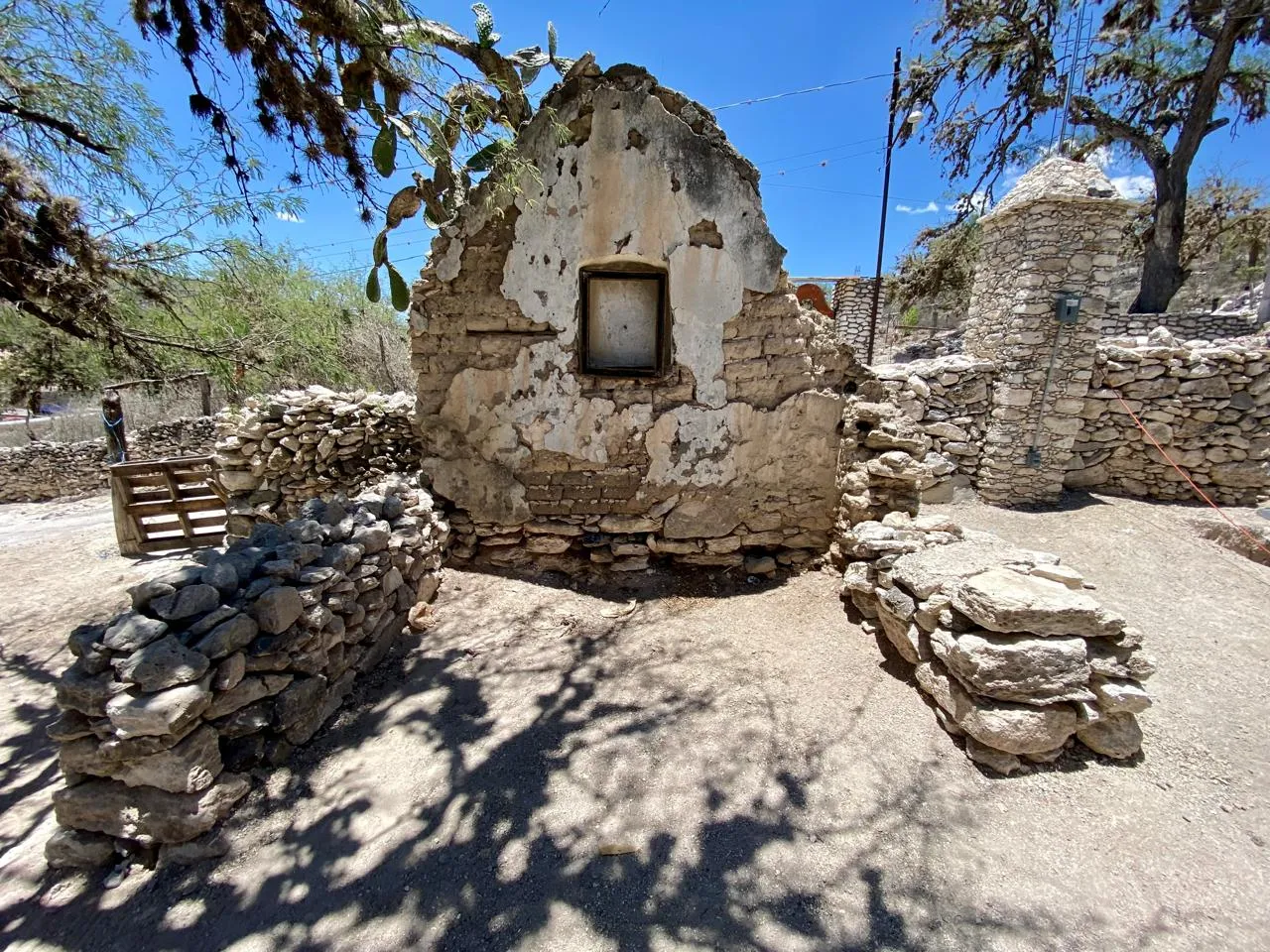 Ayotochtli Cerveceria image 7