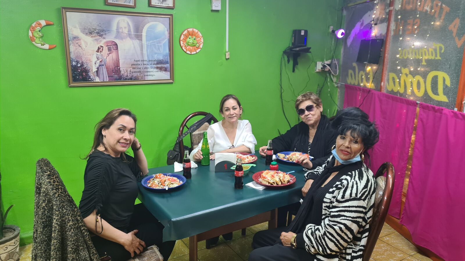 Los Taquitos Doña Lola image 6