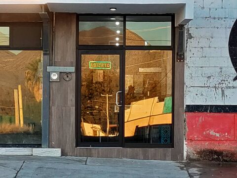 Deli-Mania image 6