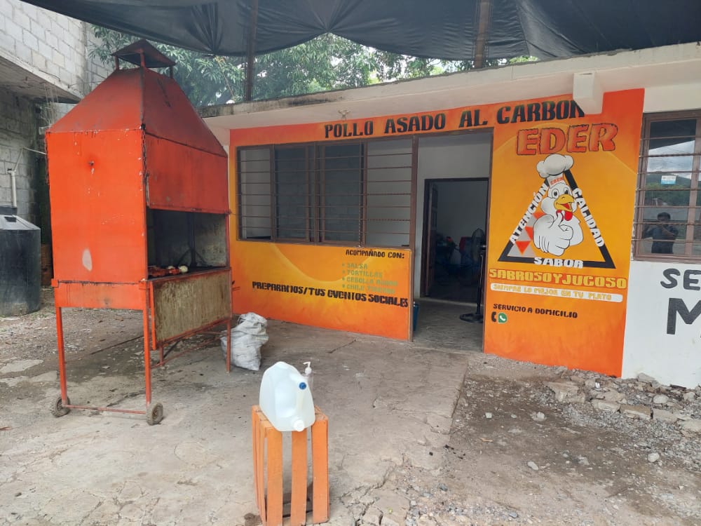 Pollos Asados Al Carbón "EDER" image 4