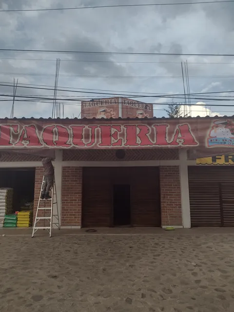 Taqueria “el barco de leo H” image 2