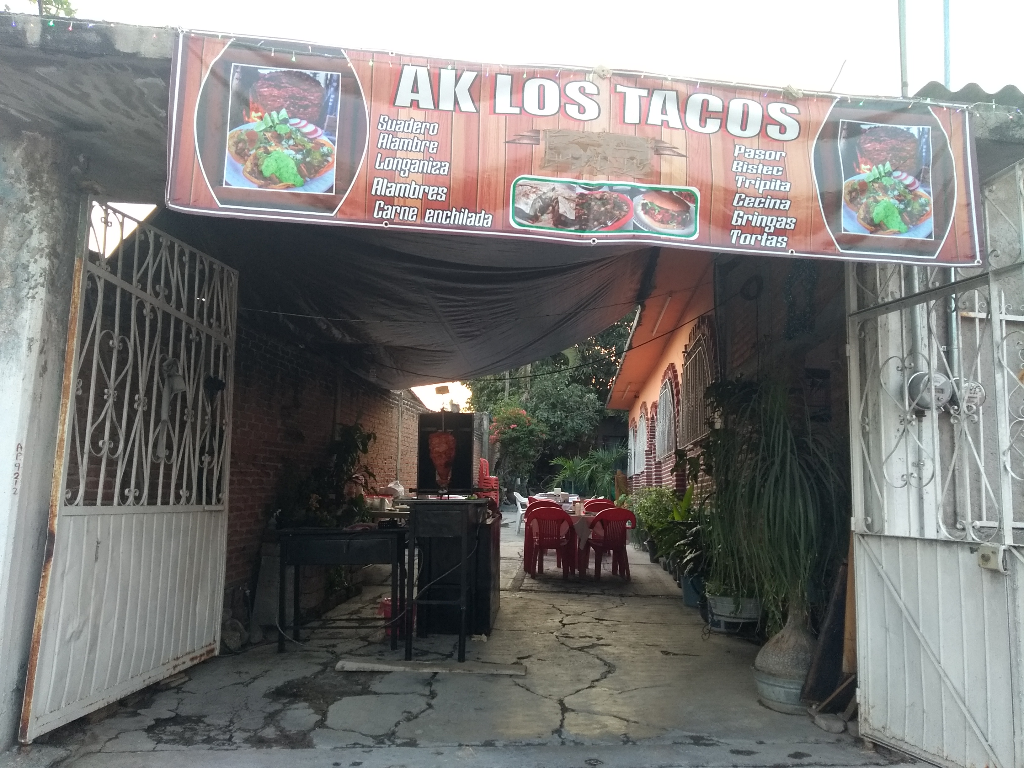 AK Los Tacos image 1