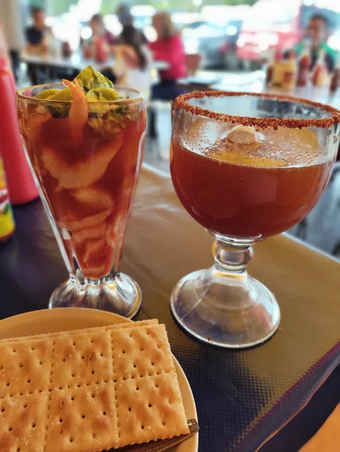 Mariscos La "Y" Griega image 2