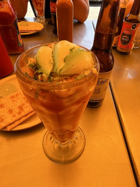 Mariscos La "Y" Griega image 3