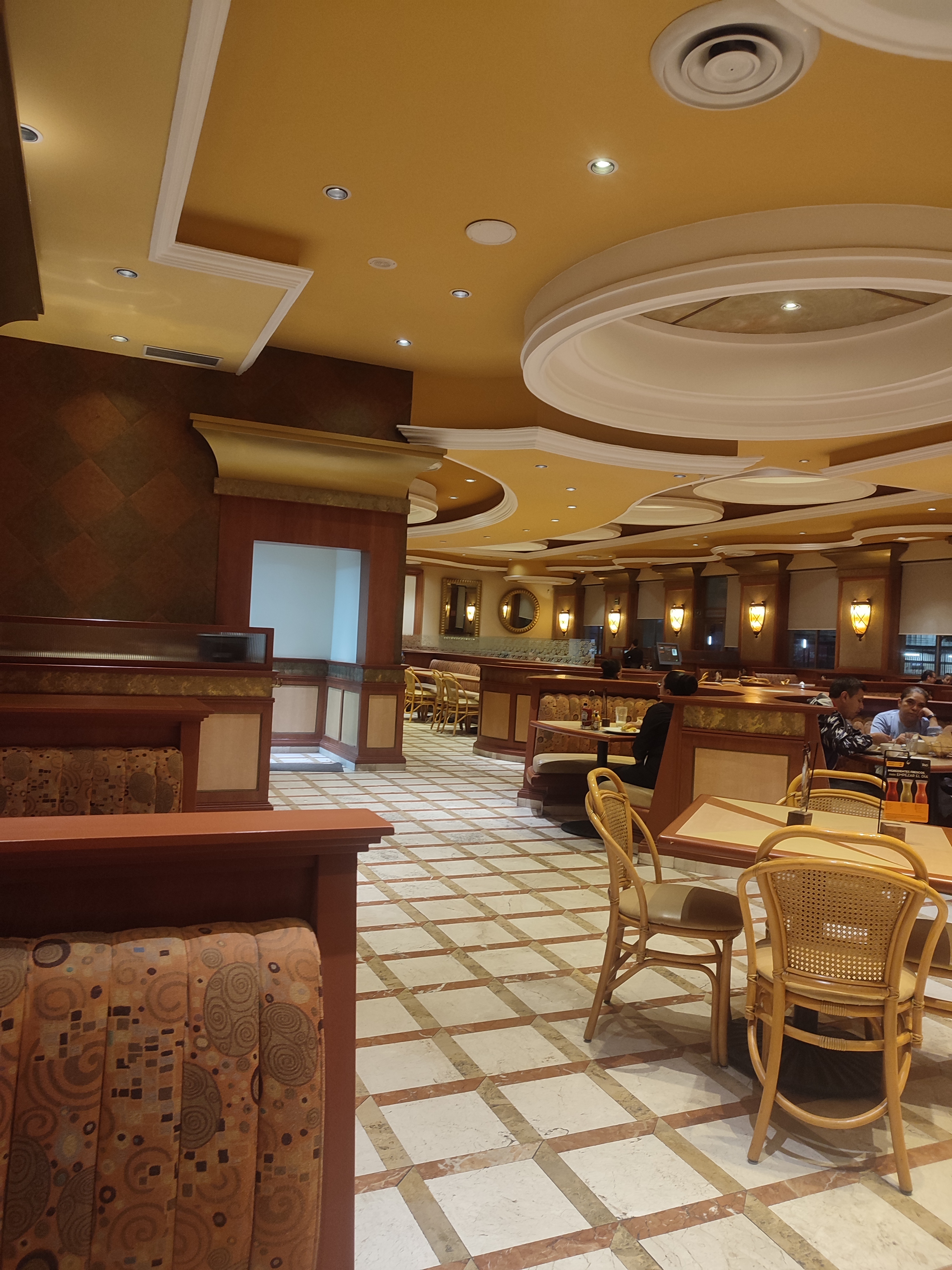 Toks - Vía Morelos image 5