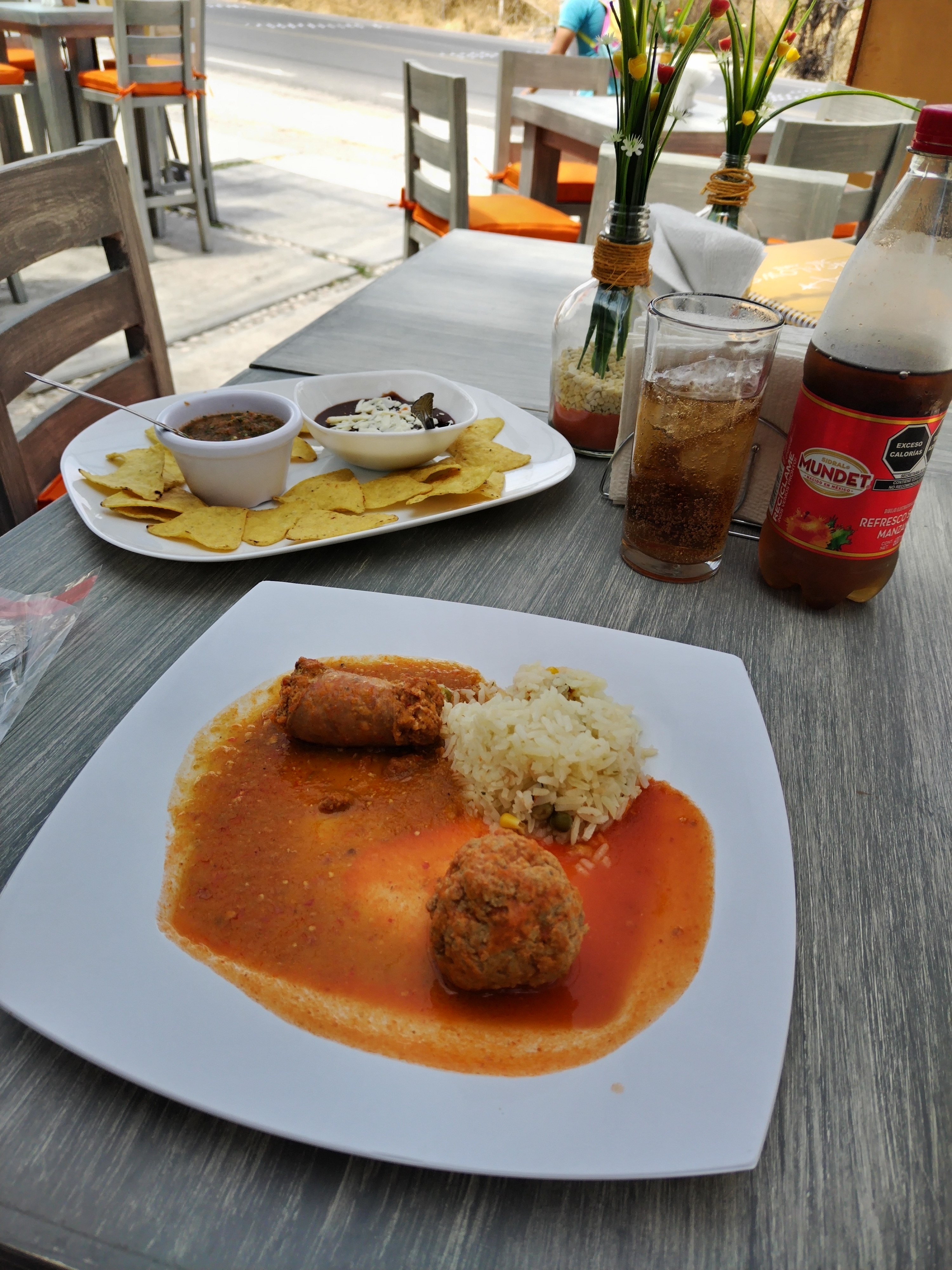 El Hangar Del Cheff image 2