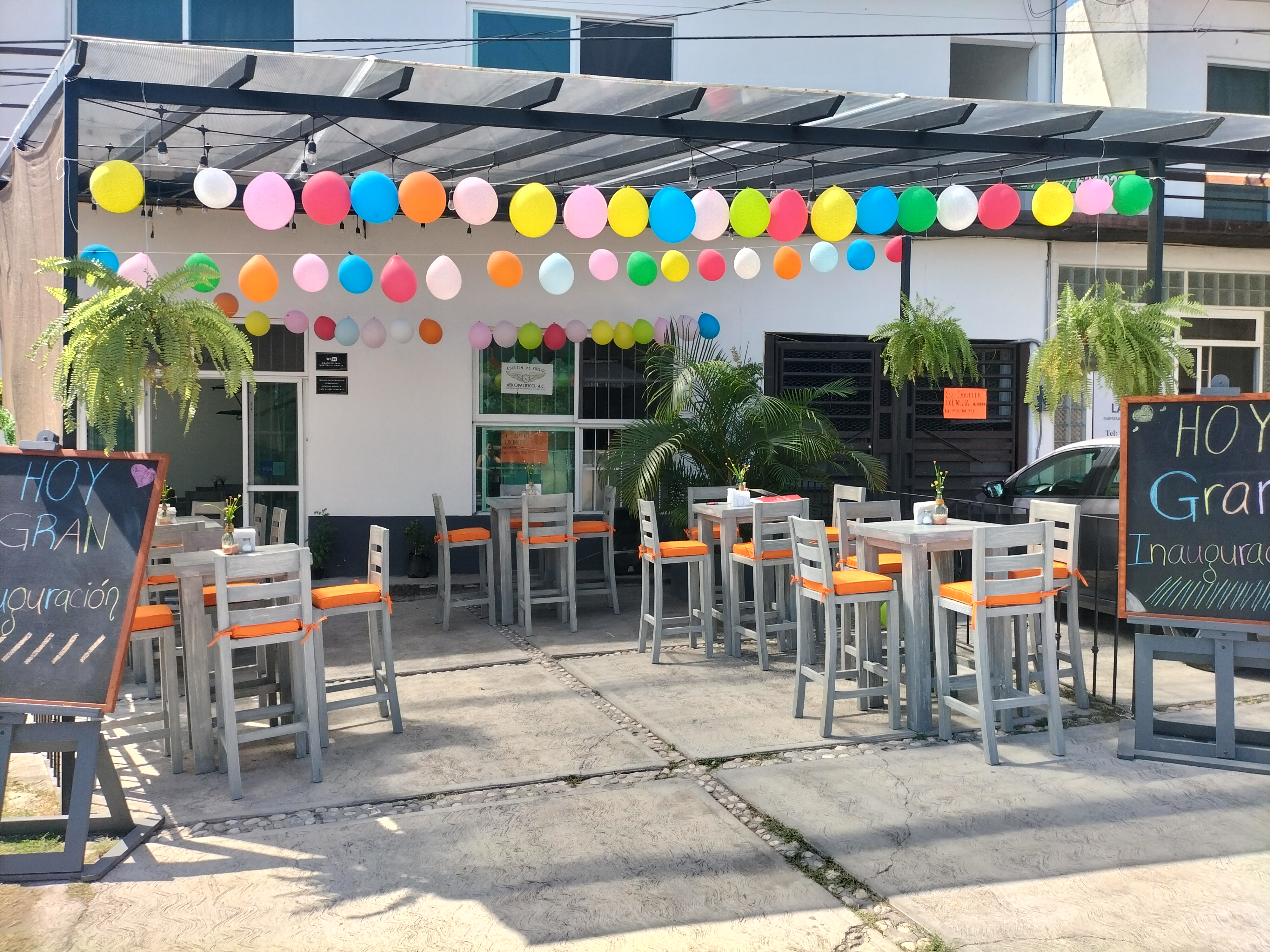 El Hangar Del Cheff image 7