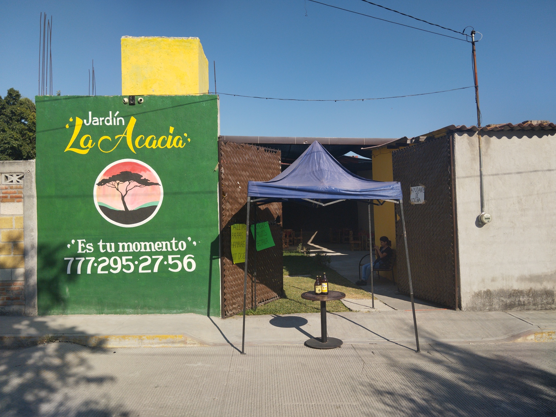 Jardín La Acacia image 6