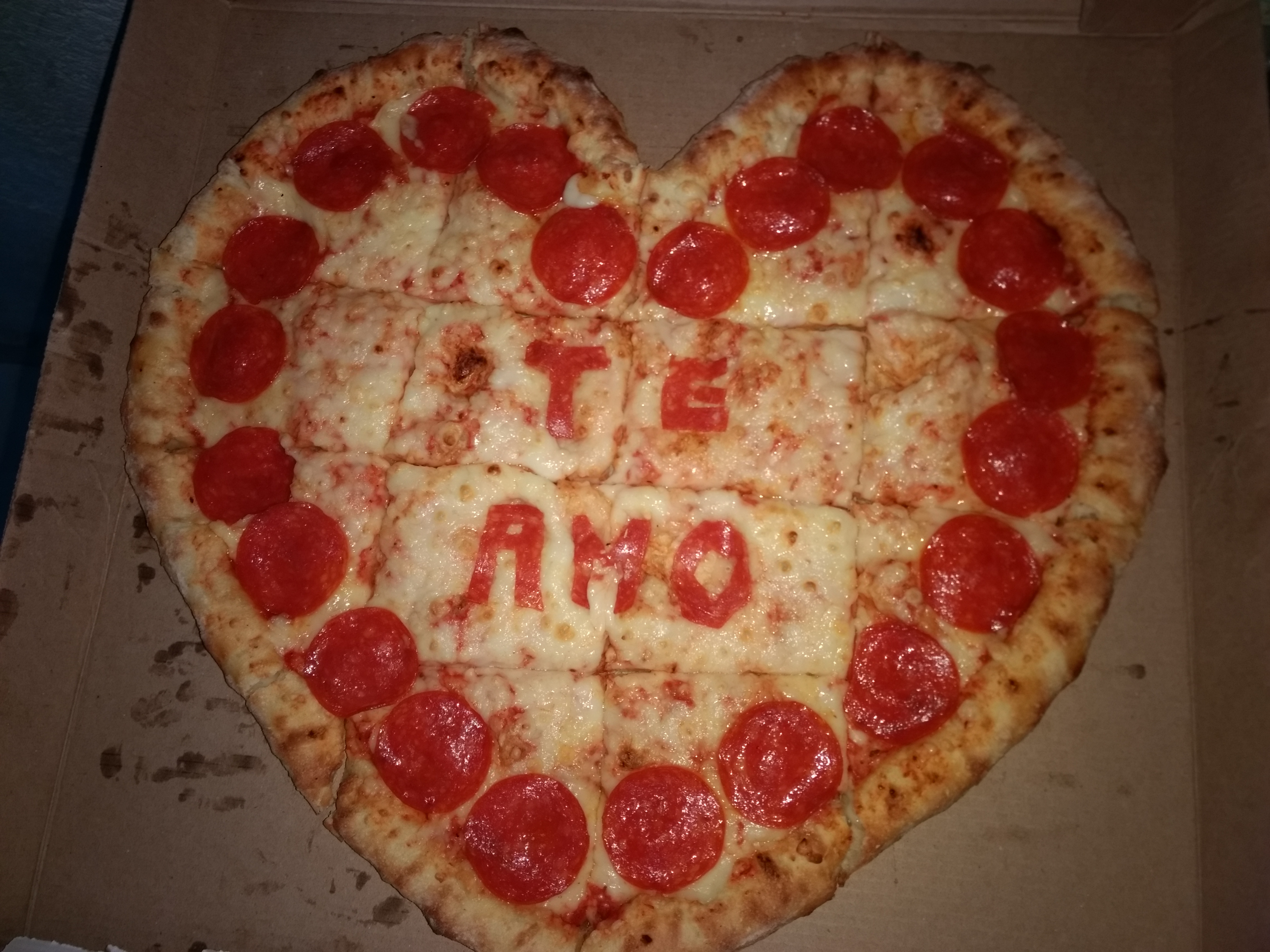 Chiquis Pizza image 2