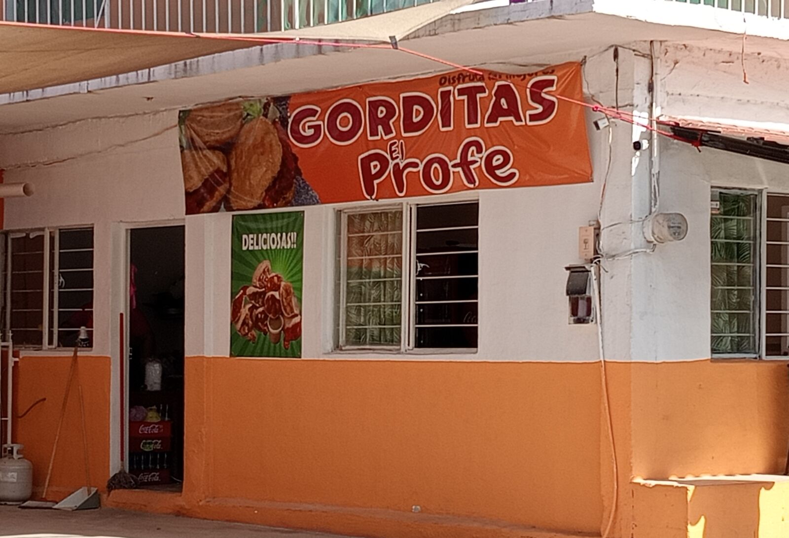 Gorditas "El profe" image 1