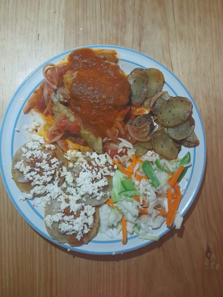 RESTAURANT "LA TECA VALLISTA". image 4