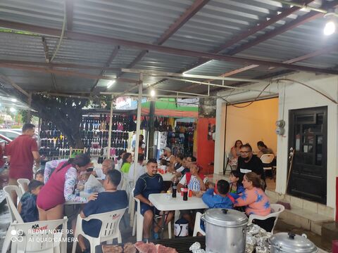 Cortes, Carnes Asadas y Hamburguesas Laras's image 6