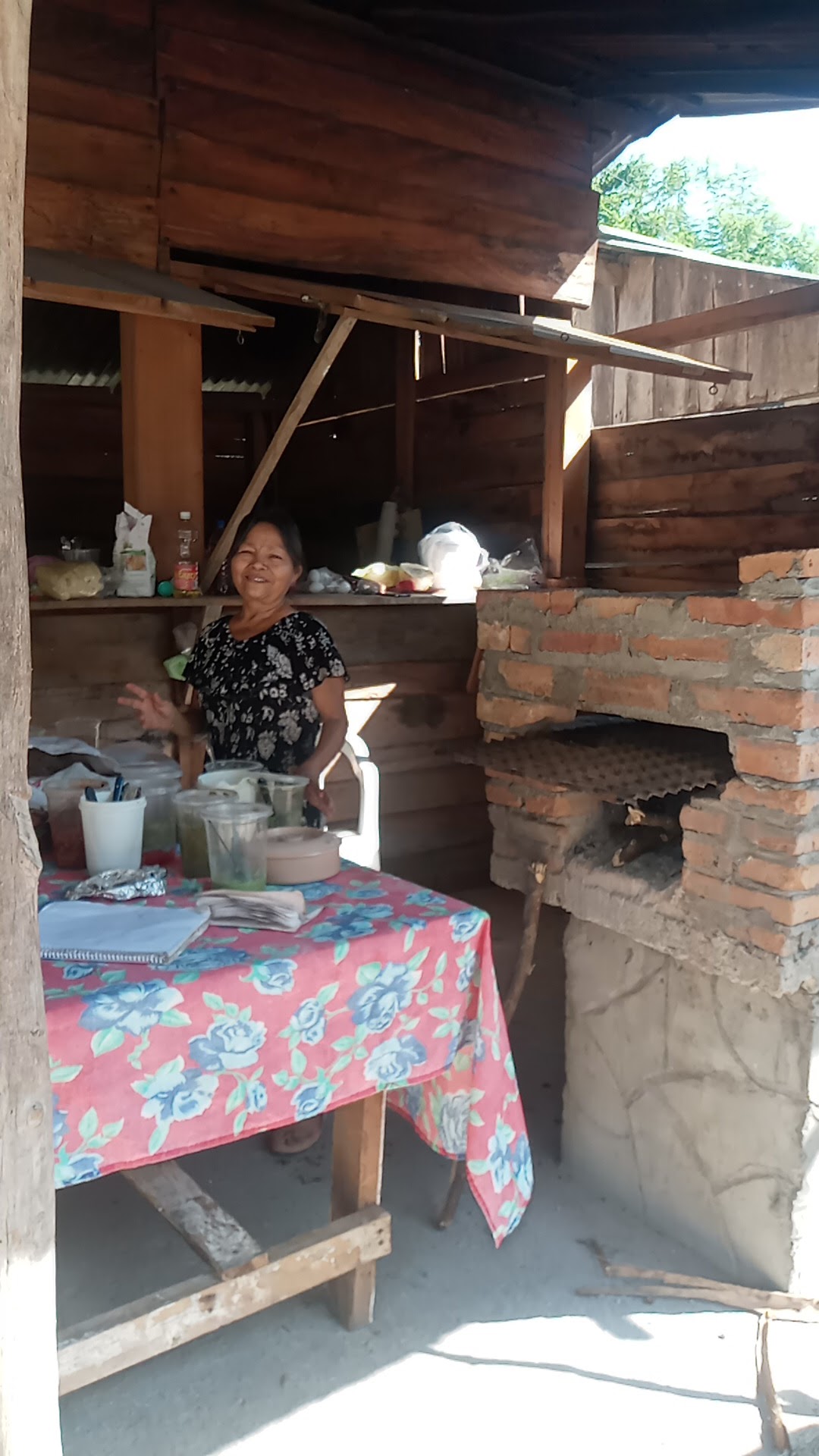 Comedor "Mamá Reyna" image 1